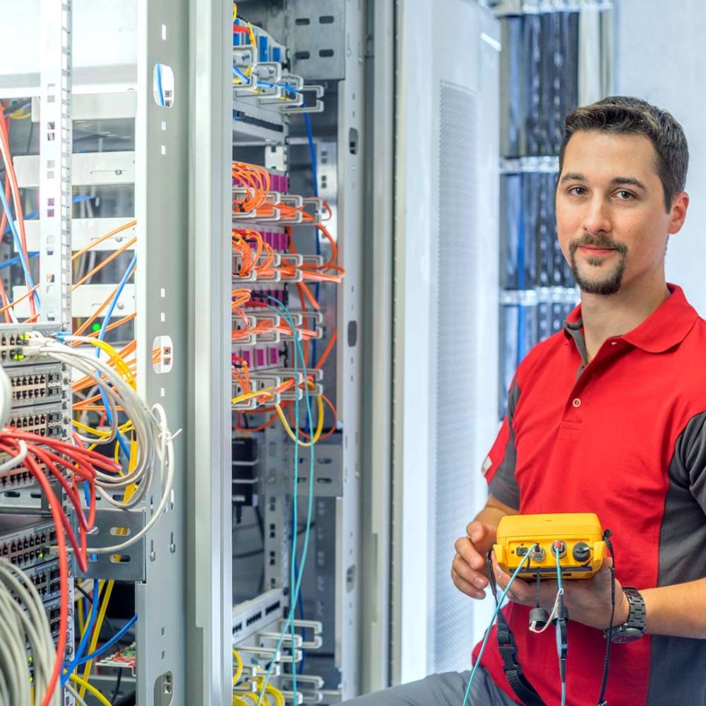DEHN unterstützt den Elektriker